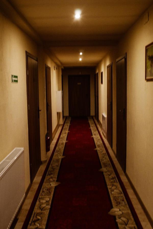 שלאדז' Hotel Rycerski מראה חיצוני תמונה